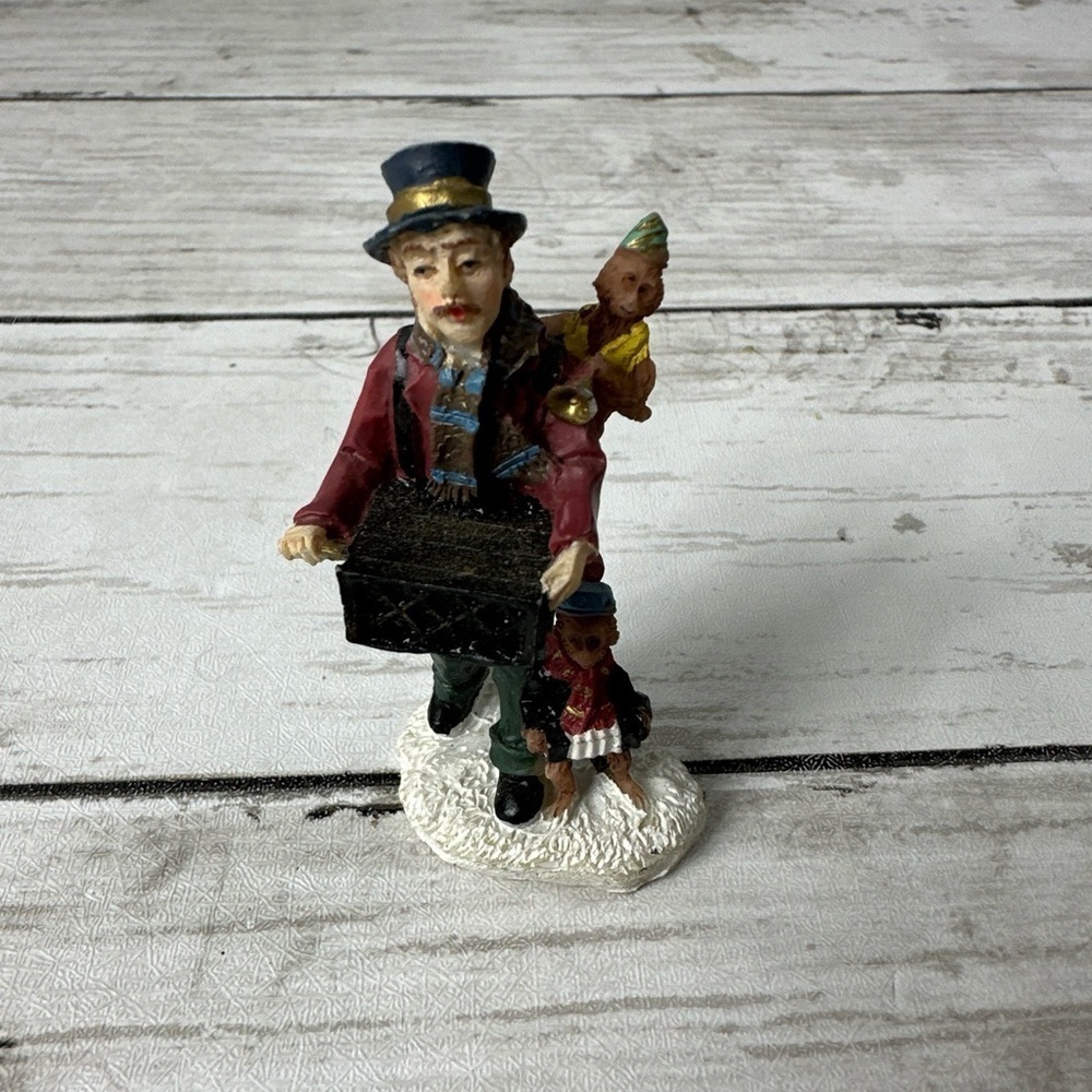 Vintage Organ Grinder w/ Monkeys, Christmas Village Accessory LEMAX Figurine